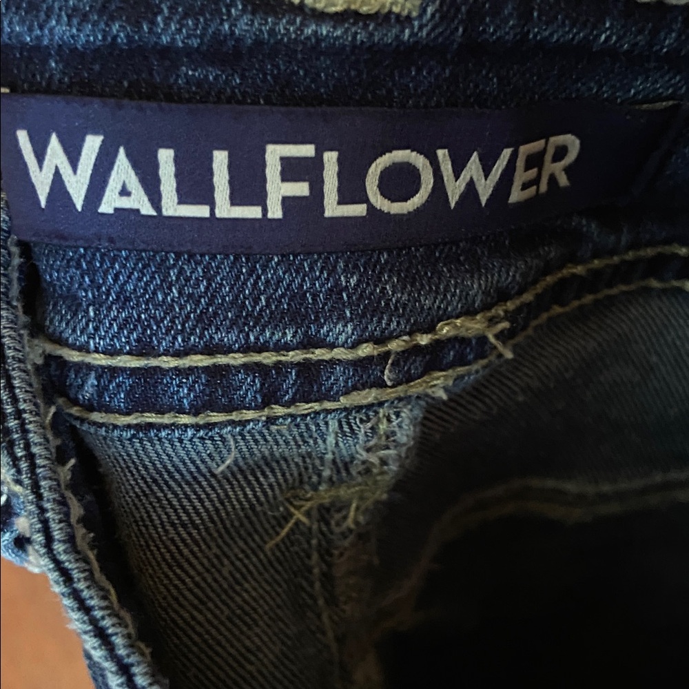 Wallflower Blue Denim Women Jeans Overalls Size Medium - Picture 8 of 16